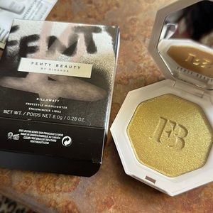 Fenty trophy wife highlighter